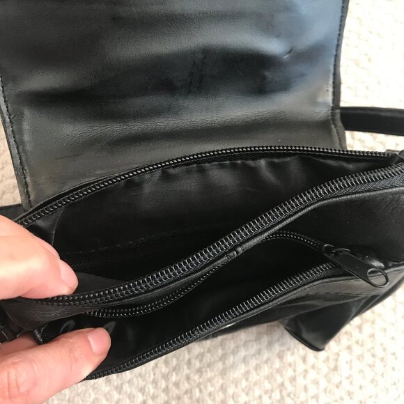 Small Black Genuine Leather Shoulder Bag / Crossbody Bag - Brand New with Tags! - Picture 6 of 7